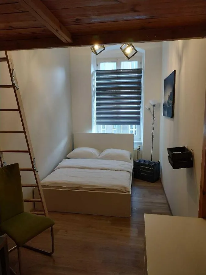 Rejtana Street Hostel Вроцлав Польша